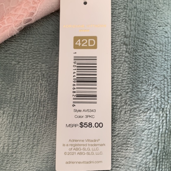 Adrienne Vitamin Full Figure Pink Lace Underwire Bra
NET - Picture 5 of 8